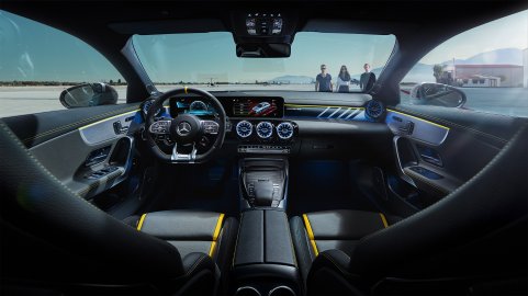 Mercedes CLA Shooting Break vue intérieure
