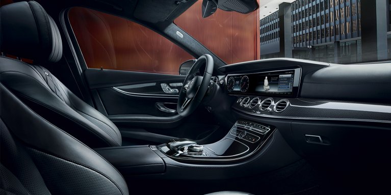 Mercedes Classe E tableau de bord design