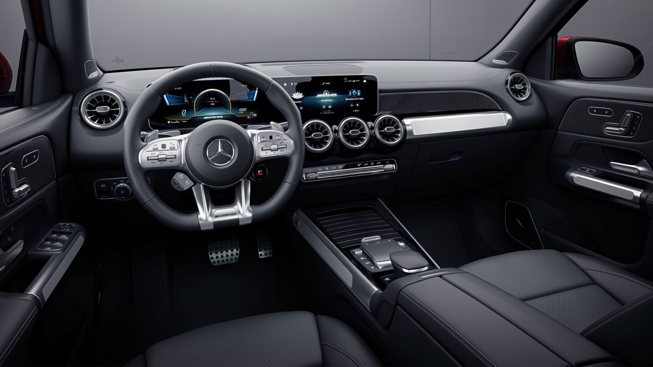 Mercedes AMG GLB tableau de bord